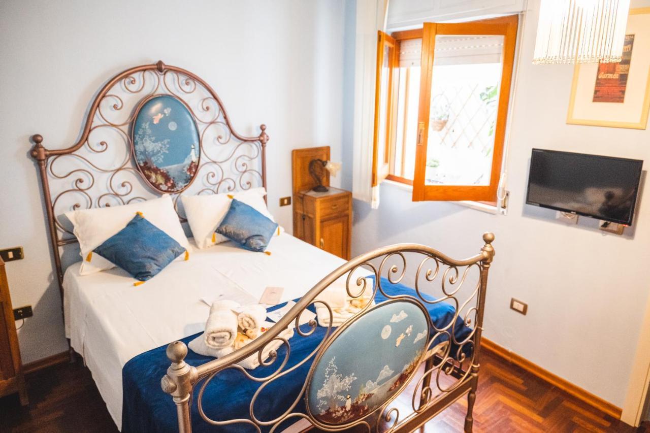 Casa Tonina Bed and Breakfast Carloforte  Exteriör bild