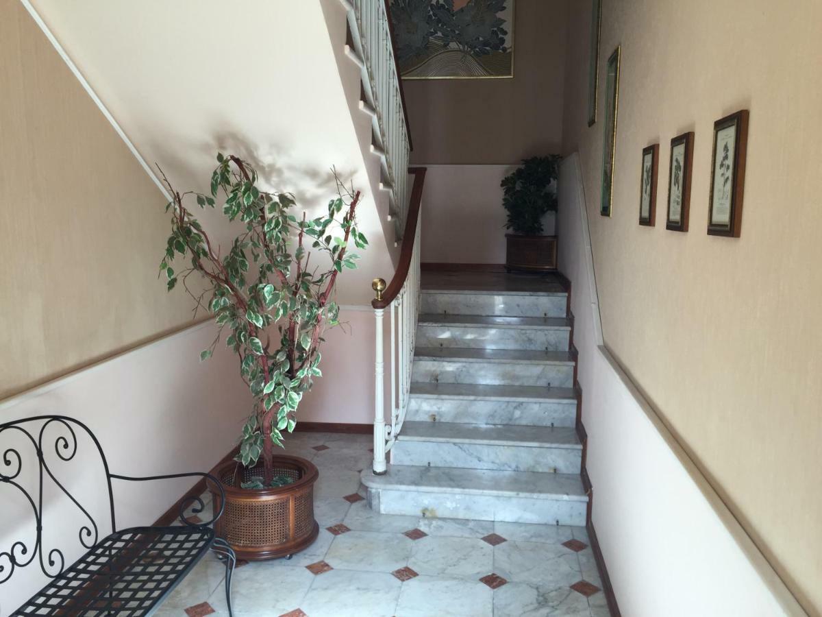 Casa Tonina Bed and Breakfast Carloforte  Exteriör bild